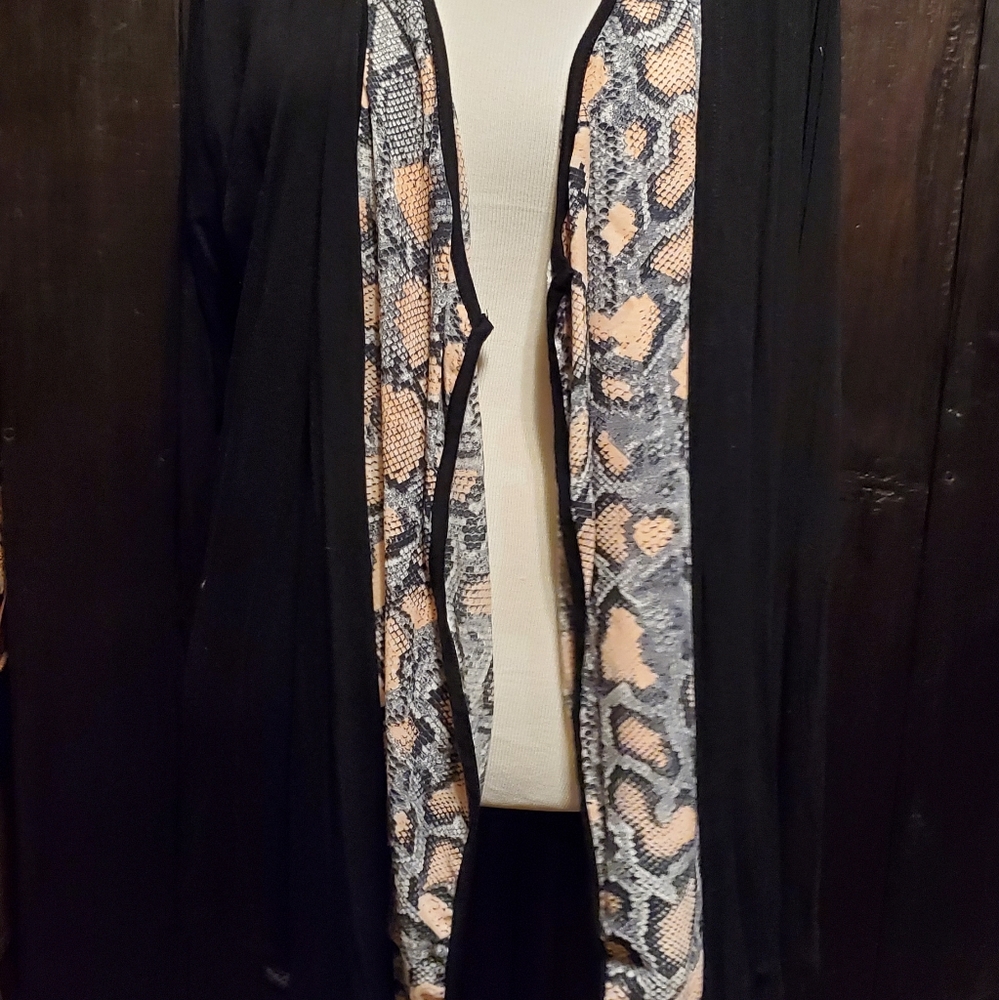 💥Black, Grey & Pink Snake print Kimono Cardigan